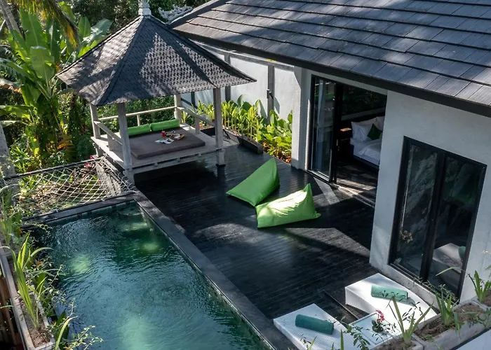 Capung Asri Eco Luxury With Private Pool 4* Bedulu