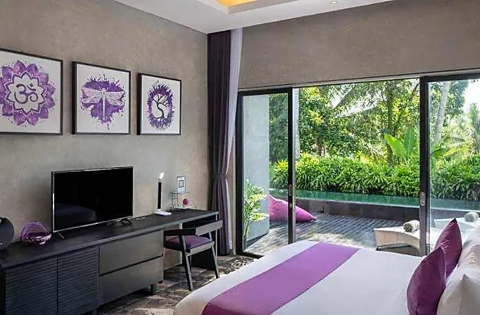 Capung Asri Eco Luxury With Private Pool Couette-café 4*