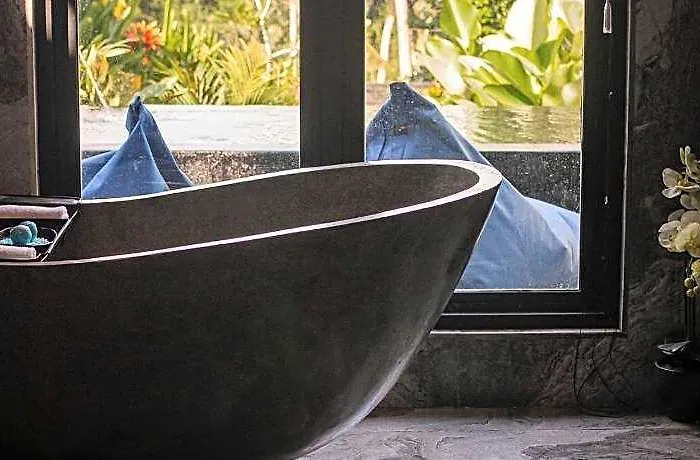 Capung Asri Eco Luxury With Private Pool 4* Bedulu