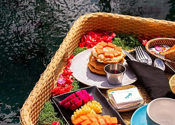 Capung Asri Eco Luxury With Private Pool Couette-café 4*